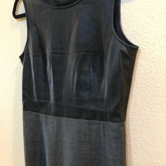 Stunning Theory Leather blend Sheath - Picture 4 of 6